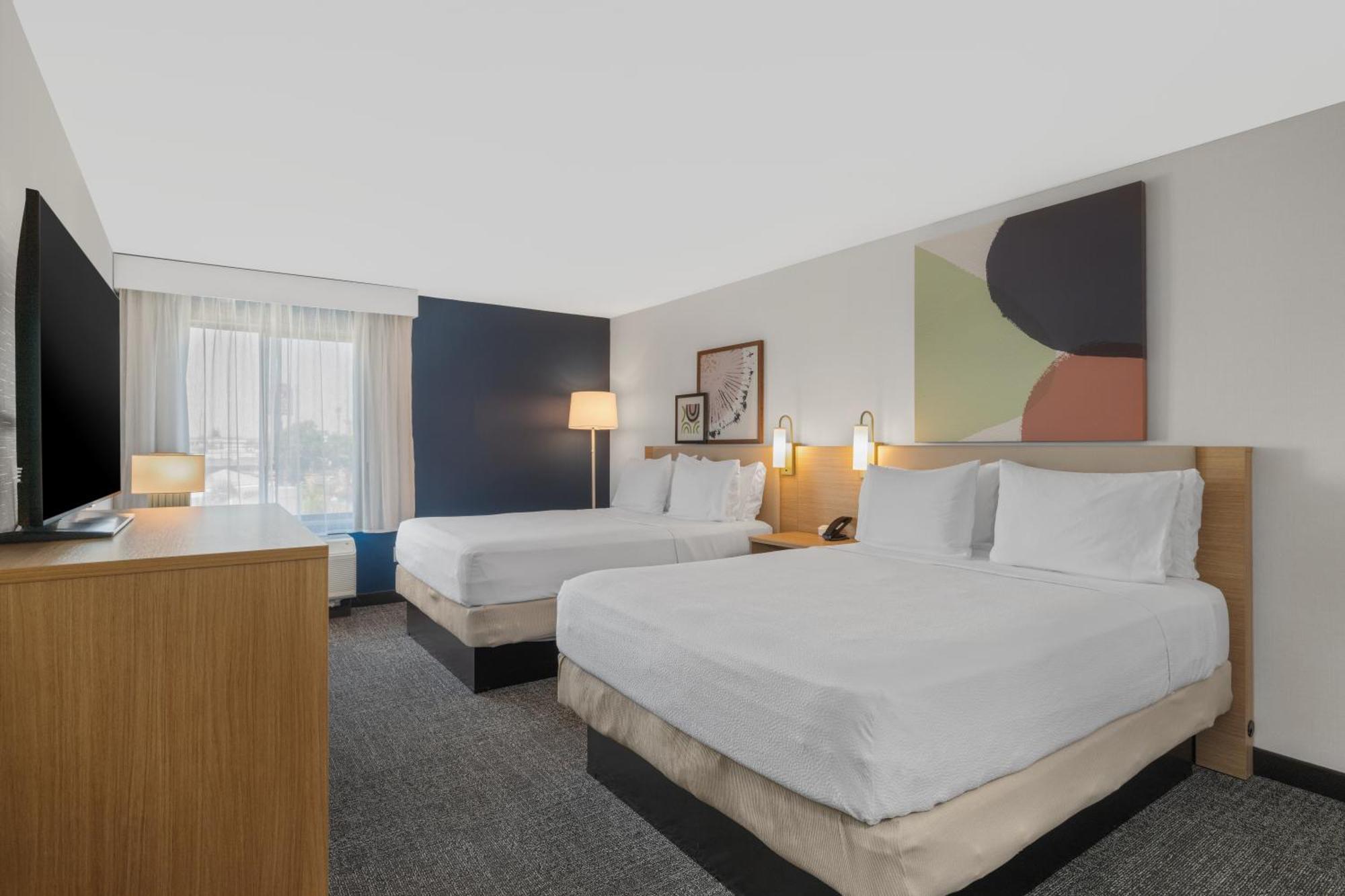 Spark By Hilton Bakersfield Central Rum bild