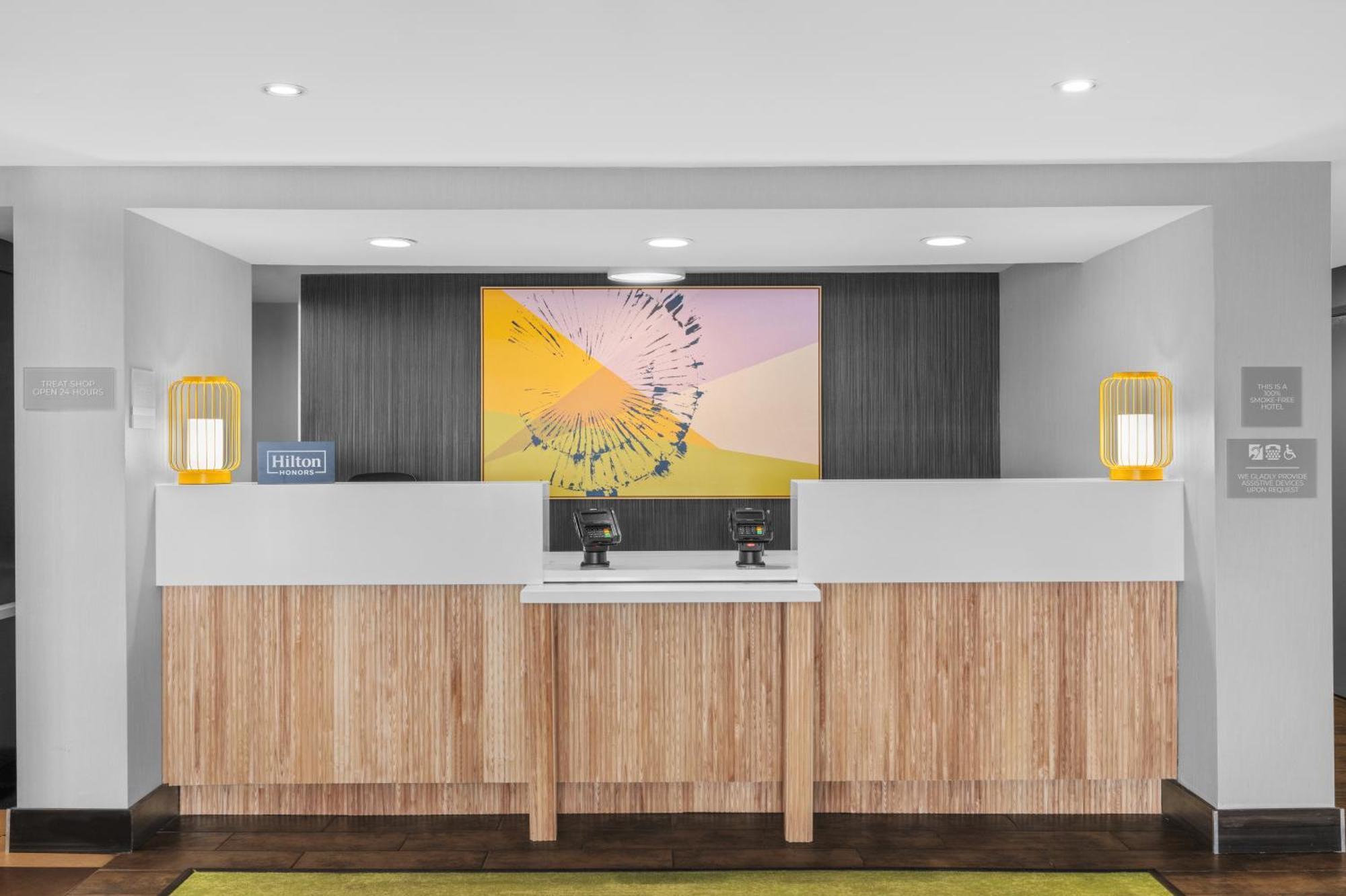 Spark By Hilton Bakersfield Central Exteriör bild